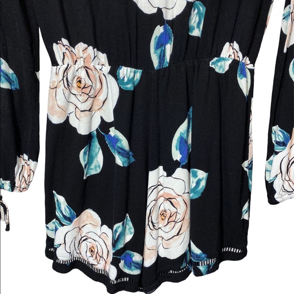 Kendall & Kylie Black Floral Romper Small - Picture 5 of 16